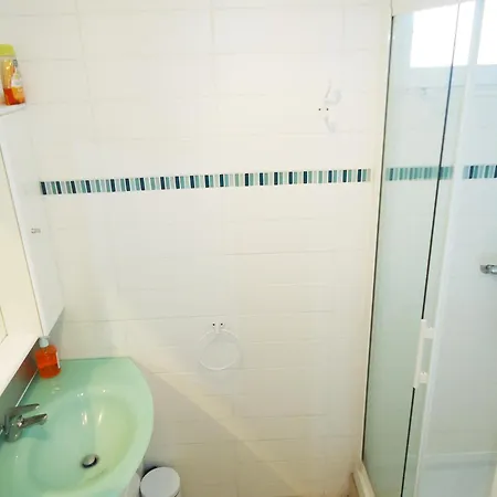 Joli Climatise A 400m Des Commerces