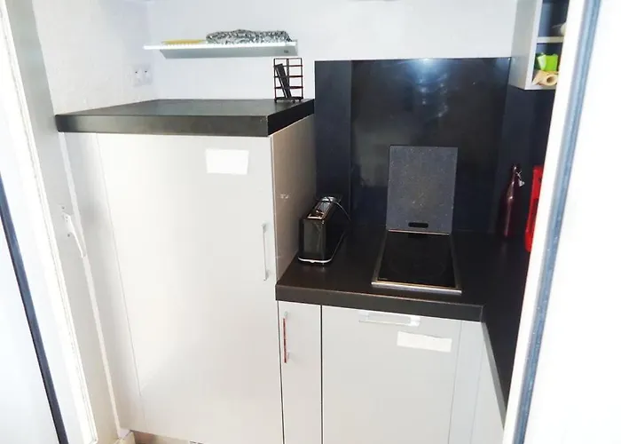 Joli Climatise A 400m Des Commerces Cavalaire-sur-Mer