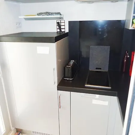 Joli Climatise A 400m Des Commerces Cavalaire-sur-Mer